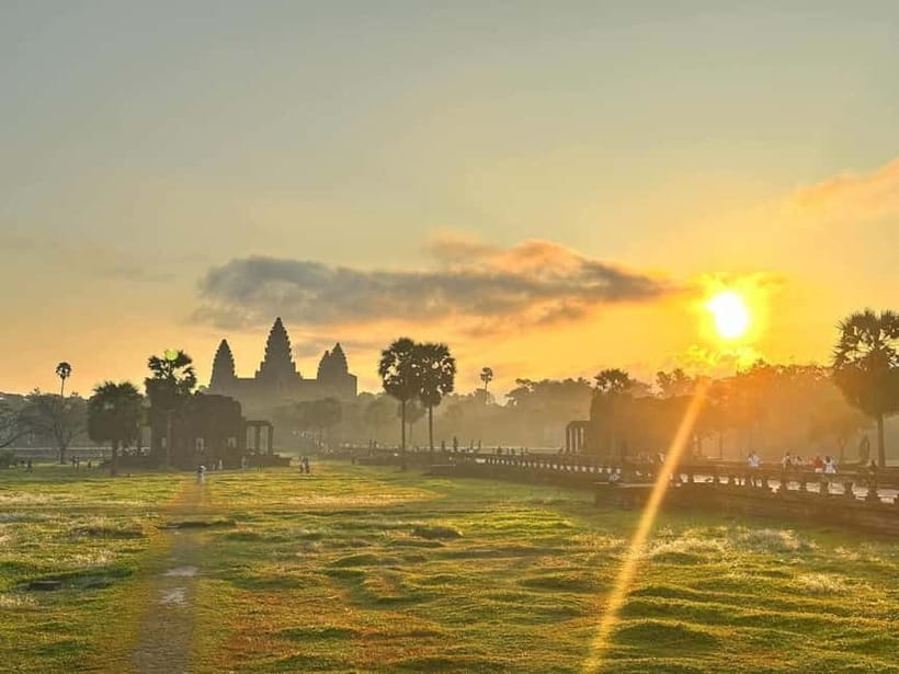Siem Reap: Angkor Wat Private Tour with Sunrise - Key points to know before booking
