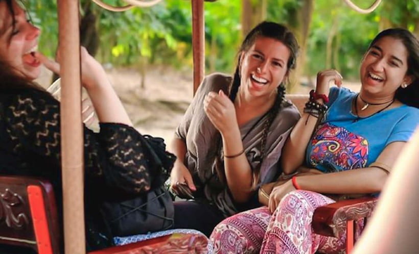 Siem Reap: Angkor Wat Private Tuk-Tuk Tour - Starting before sunrise at Angkor Wat