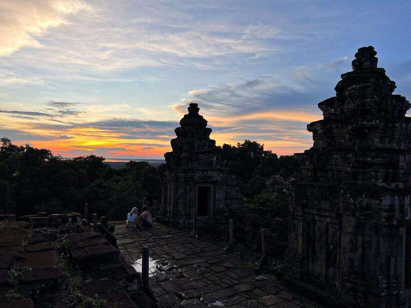 Siem Reap: Angkor Wat Small-Group Day Tour and Sunset - Who should book this Angkor day tour?