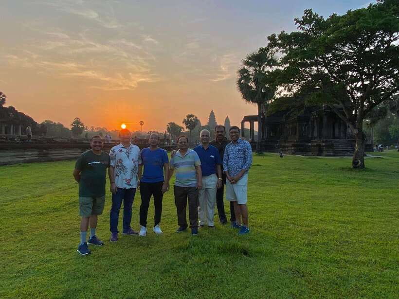 Siem Reap: Angkor Wat: Small-Group Sunrise or Sunset Tour - The royal terraces of Angkor Thom