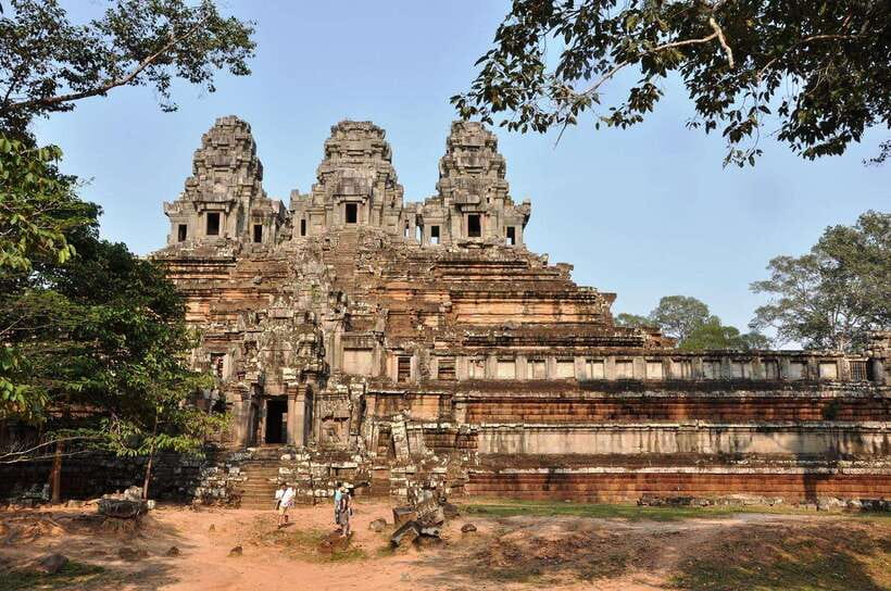 Siem Reap: Angkor Wat: Small-Group Sunrise or Sunset Tour - My verdict on this $15 temple circuit