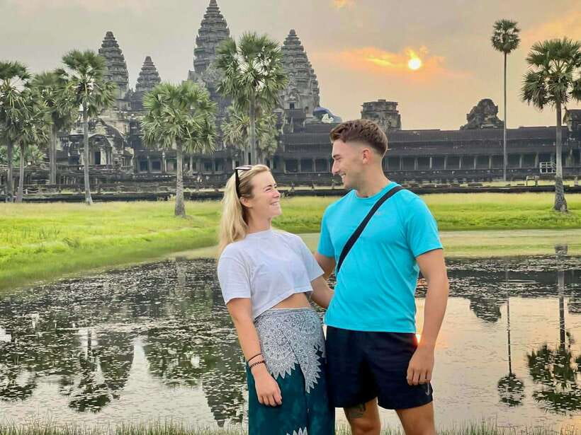 Siem Reap: Angkor Wat Sunrise and Full-Day Sightseeing Tour - The guides are a major part of the experience