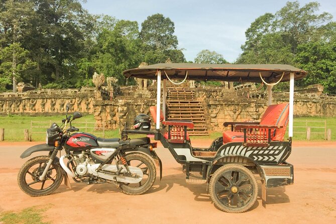 Siem Reap: Angkor Wat Sunrise & Explore Angkor Temples With Guide - Breakfast beside Srah Srang