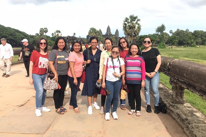 Siem Reap Angkor Wat Sunrise Explore The Most Iconic Temples - Watching the sky change over Angkor Wat