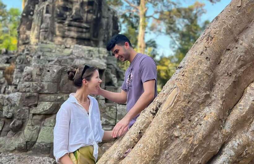 Siem Reap: Angkor Wat Sunrise or Sunset Guided Tour - Sunrise or sunset: check the version you book