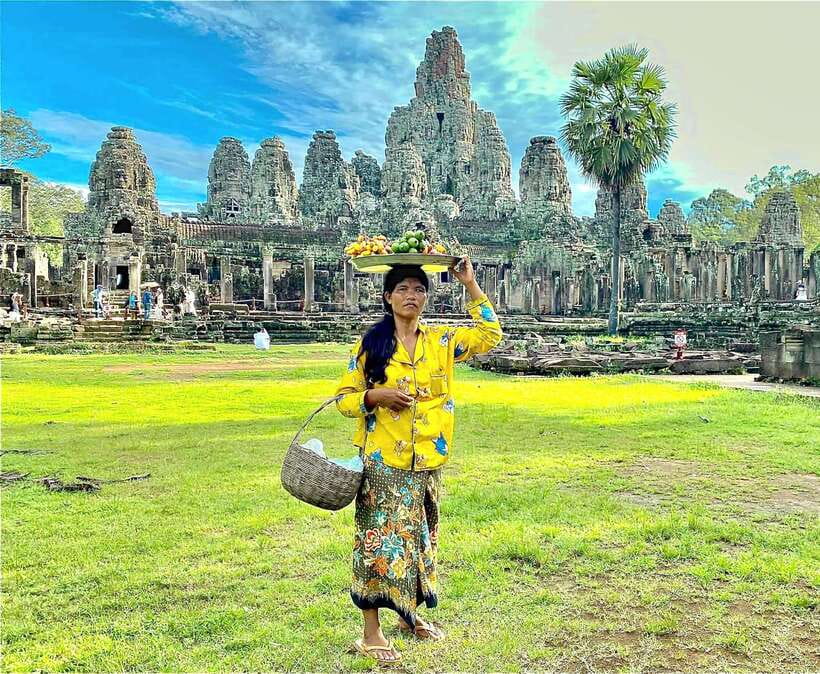 Siem Reap: Angkor Wat Sunrise Tour With Small Group - Ta Prohm closes the day with trees and stone