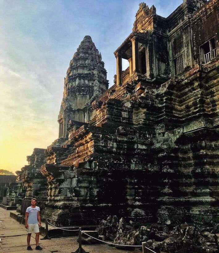 Siem Reap: Angkor Wat Sunrise Tour with Spanish Guide - Transport, clothing, and the real cost