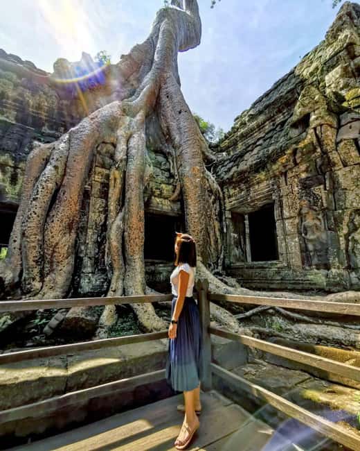 Siem Reap: Angkor Wat Sunrise Tour with Spanish Guide - Ta Prohm brings the ruins close to the jungle