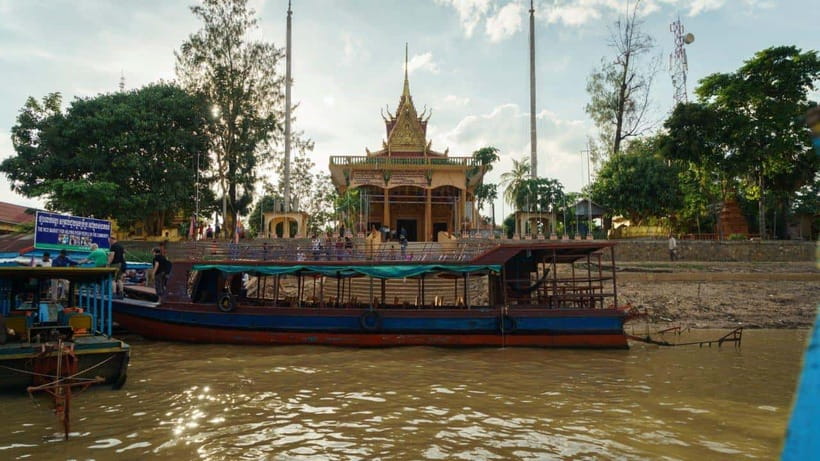 Siem Reap: Angkor Wat Temples & Phnom Kulen Park 3-Day Tour - The small circuit and Ta Prohm