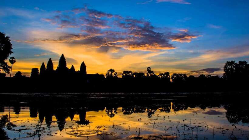 Siem Reap: Angkor Wat Temples & Phnom Kulen Park 3-Day Tour - Day one: Banteay Srey before the crowds