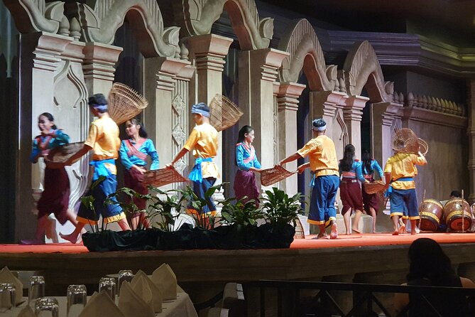 Siem Reap Apsara Dinner show & Hotel Pick up - Watching the Apsara performance