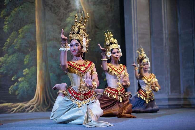 Siem Reap: Apsara Show Including Dinner & Hotel Pickup - The 2.5-Hour Evening at a Glance