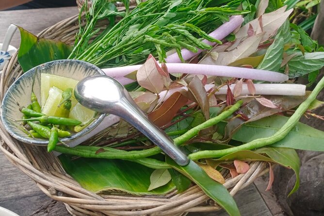 Siem Reap Authentic Breakfast and Market Tour - Stop Two: Kuy Teo Kat at Psar Chaa