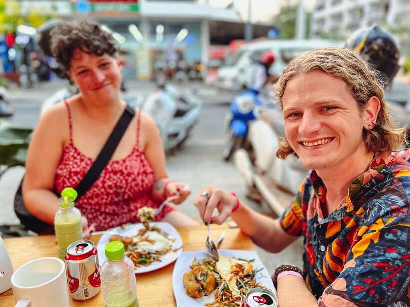 Siem Reap: Cambodia local street foods and local guide - Eating with a local guide, not just following a menu