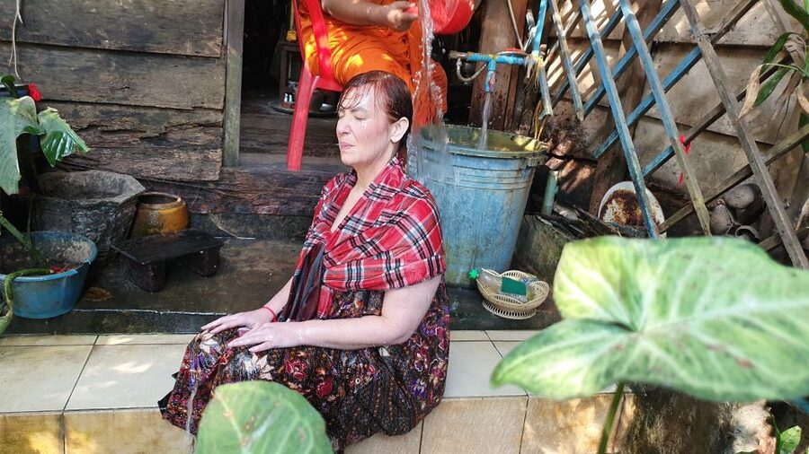 Siem Reap Cambodian Buddhist Water Blessing and Local Market - Practical advice for a respectful visit