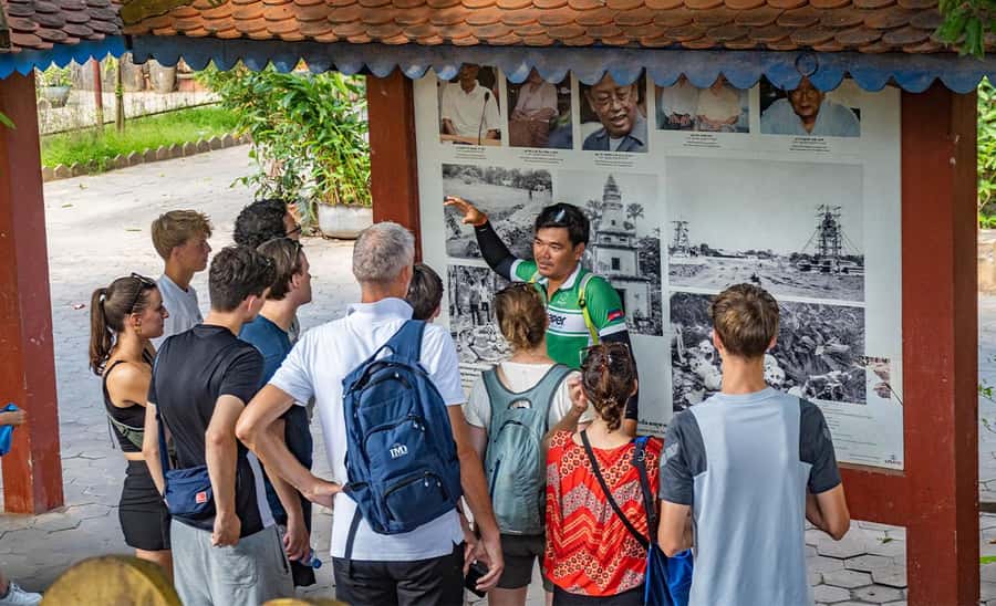 Siem Reap City Haft Day Bike Tour - Making Cambodian Ceramics at the Khmer Ceramics and Fine Arts Centre