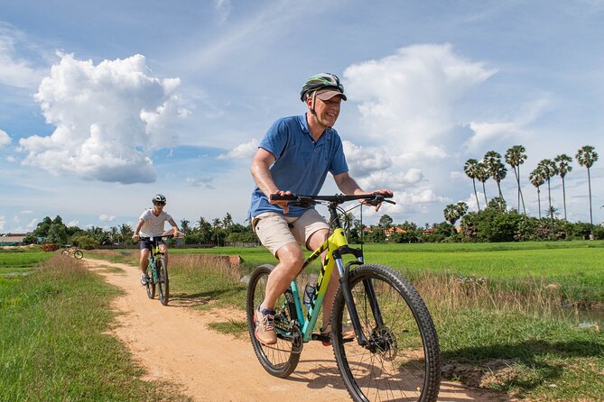Siem Reap Countryside Bike Tour / E-Bike or Tuk Tuk - Price, equipment, and what you receive