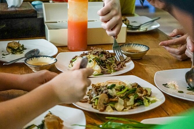 Siem Reap Evening Food Tour - Inclusive 5 stops Local Tastings - Stop four: Street 60 and the insect challenge