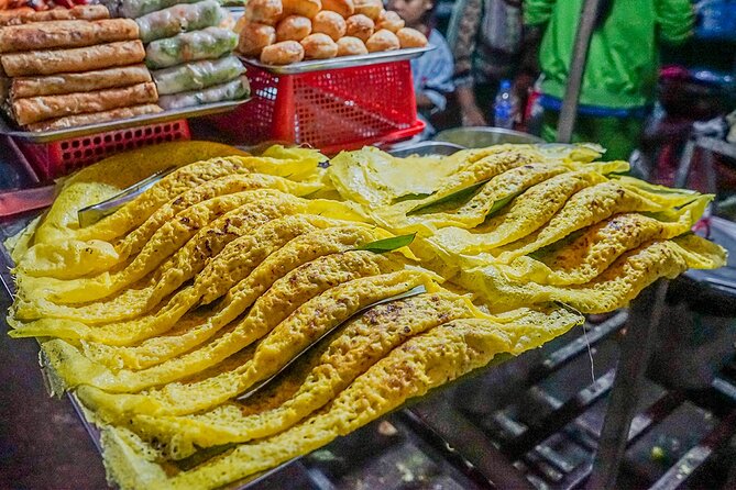 Siem Reap Evening Food Tour - Inclusive 5 stops Local Tastings - Stop five: beer and a relaxed finish