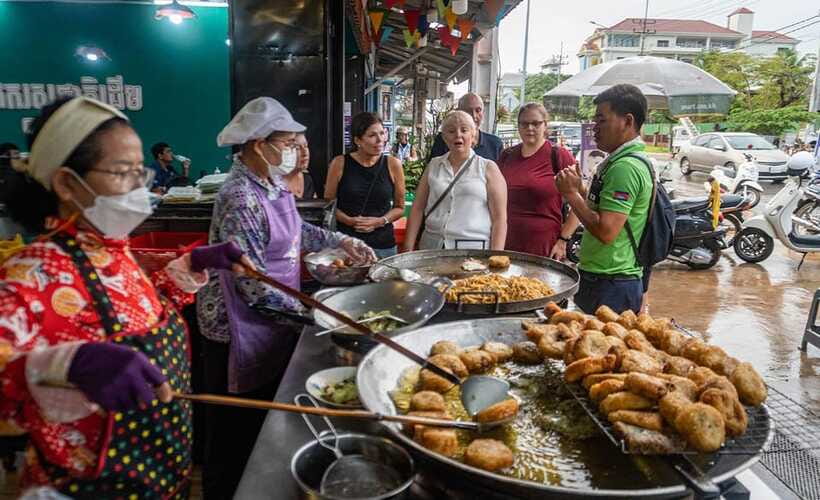 Siem Reap: Evening Foodie Vespa Tour / Tuk Tuk Available - Food, allergies, and how adventurous to be