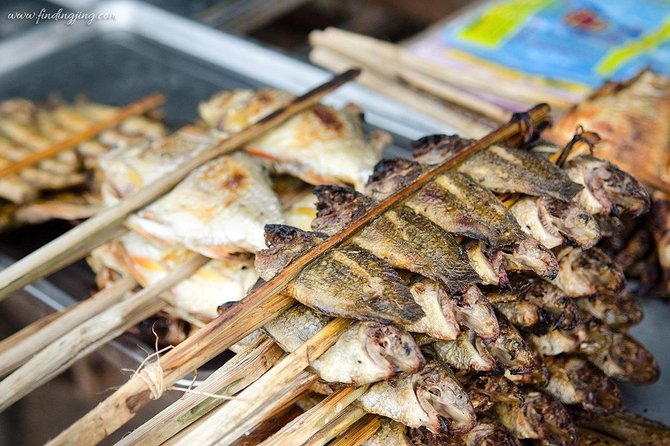 Siem Reap Evening Street foods Tours by Tuk Tuk - Stop three: more Khmer dishes at a small street-side place
