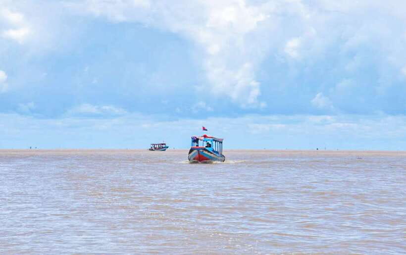Siem Reap: Floating Village and Sunset Private Boat Tour - The guide can shape the whole afternoon