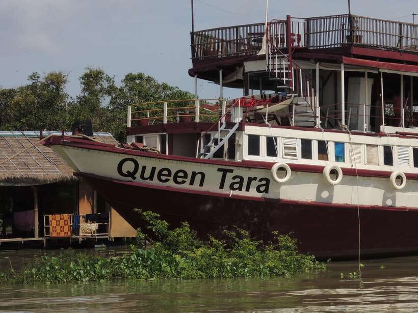 Siem Reap: Floating Village Half-Day Tour - The lotus farm and the road to the water