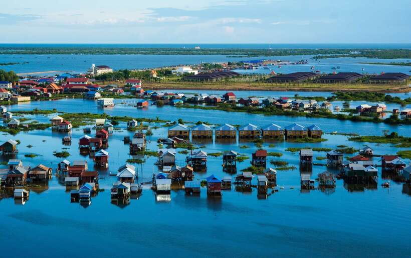 Siem Reap: Floating Village Half-Day Tour - Cruising through the floating village