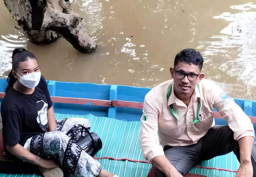 Siem Reap: Floating Village, Kampong Phluk Private Tour - The long road from Siem Reap to Kampong Phluk