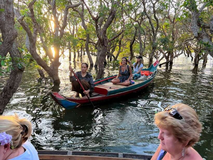 Siem Reap Floating Village Kampong Phluk Sunset with Boat - Guides make the difference