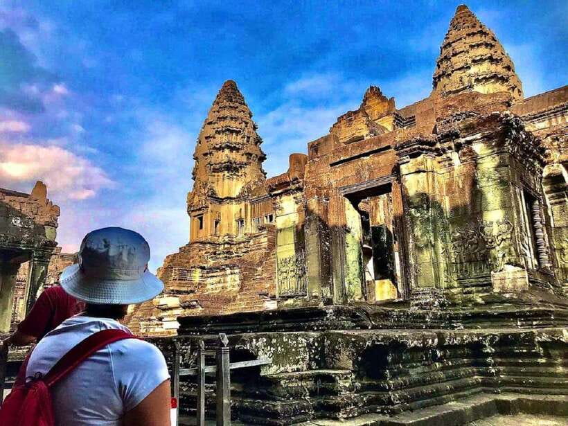 Siem Reap: Full Day Angkor Wat Temple Tour with Sunset - Angkor Wat and the 12th-century Khmer world