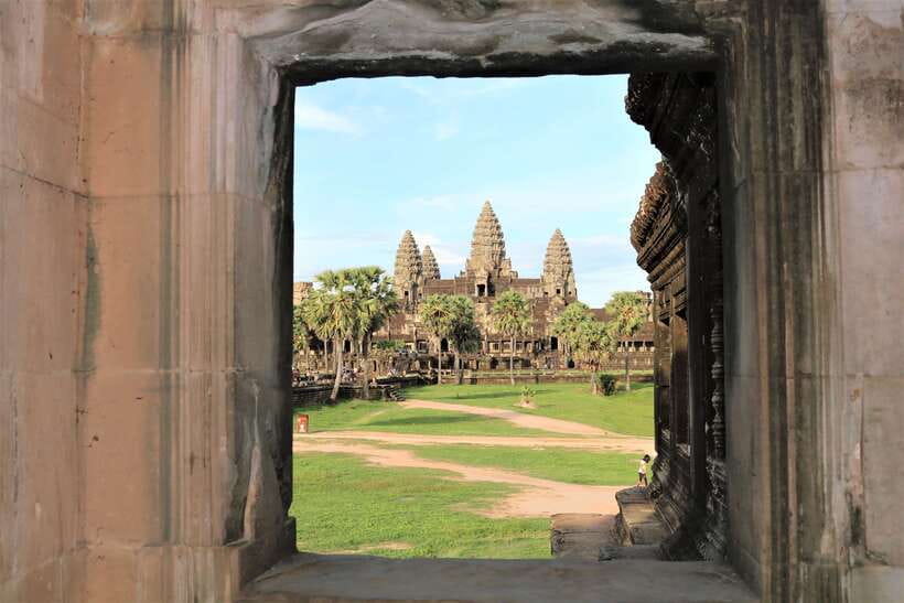 Siem Reap: Full-Day Temples w/ Private Transport - Bayon’s stone faces are the visual highlight