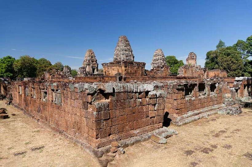 Siem Reap: Grand Circle Temples Tour With Private Tuk-Tuk - A private tuk-tuk keeps the day simple