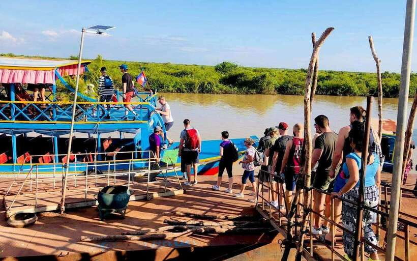 Siem Reap: Kompong Phluk Floating Village Half-Day Tour - Pickup, air-conditioning, and the small-group setup