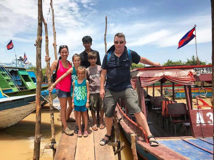 Siem Reap: Kompong Phluk Floating Village with Transfers - Reaching Tonlé Sap by boat