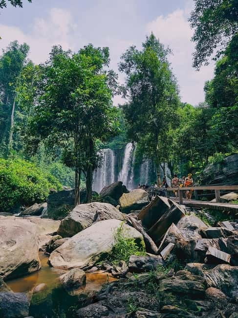 Siem Reap: Kulen Mountain, Beng Mealea, and Kampong Phluk - Kulen waterfall and a needed break