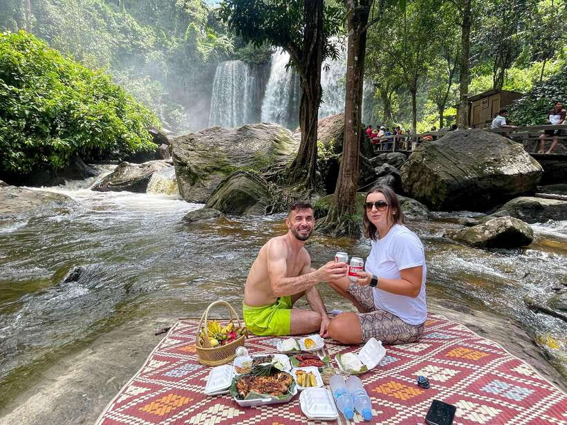 Siem Reap: Kulen Mountain Small Group Tour with Picnic Lunch - Preah Dak and the palm-cake lesson