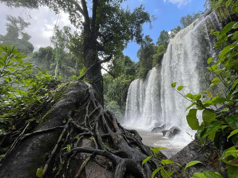 Siem Reap: Kulen Waterfall and Banteay Srei Exploration - The reclining Buddha at Preah Ang Thom