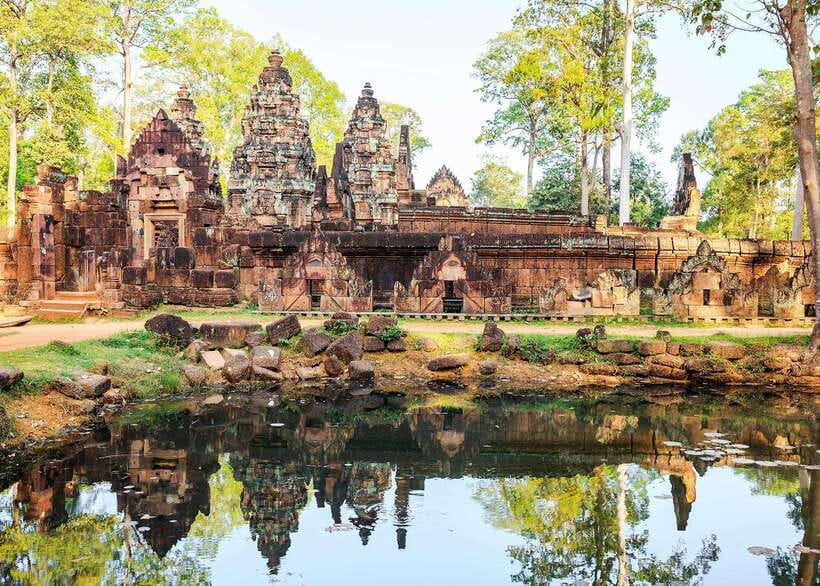 Siem Reap: Kulen Waterfalls and Banteay Srei Tour - A private departure from Siem Reap