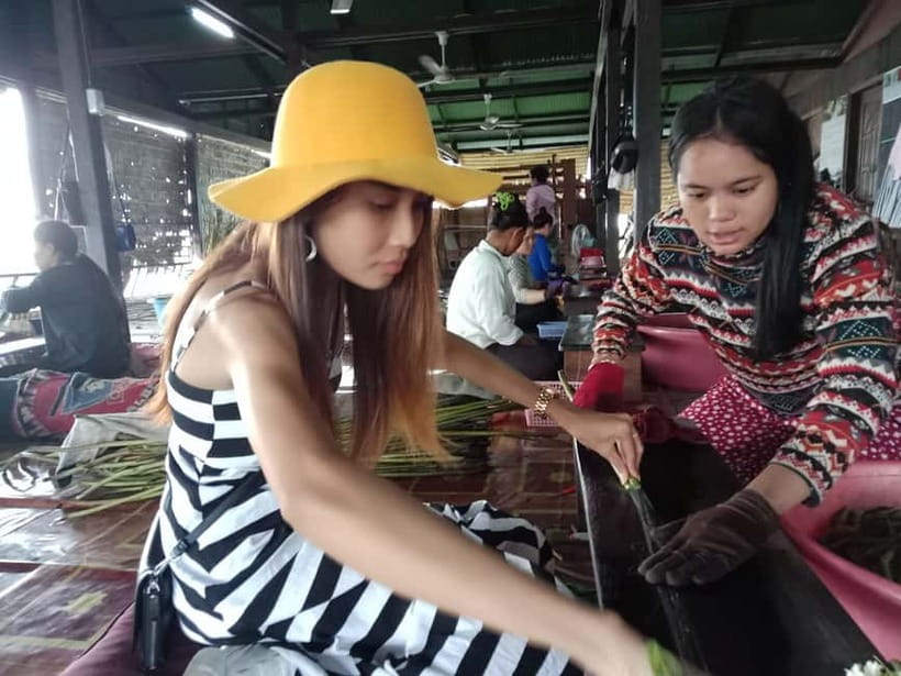 Siem Reap: Lotus Silk Farm- Tour, Lake & Masterclass - Should you book the Lotus Silk Farm experience?