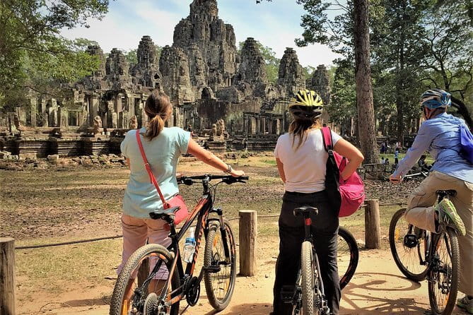 Siem Reap: Morning Bike Tours with Local Market & Lunch - Timing, weather, and practical preparation