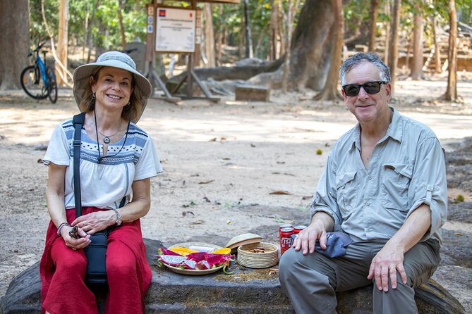 Siem Reap: Private Angkor Wat Sunrise & Tour Around Angkor Park - What the private minivan adds