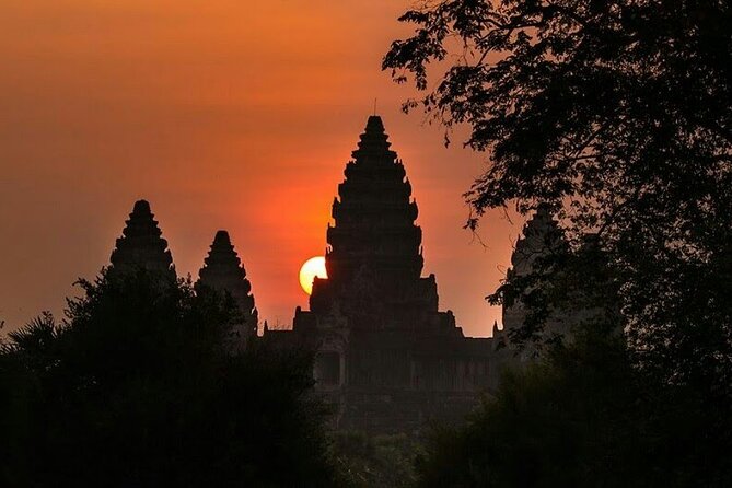 Siem Reap Private Day Tour: Angkor Wat Sunrise, Bayon & Ta Prohm - Why this private sunrise tour works well