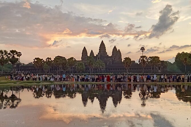 Siem Reap Private Day Tour: Angkor Wat Sunrise, Bayon & Ta Prohm - Baphuon, a quieter climb within the park