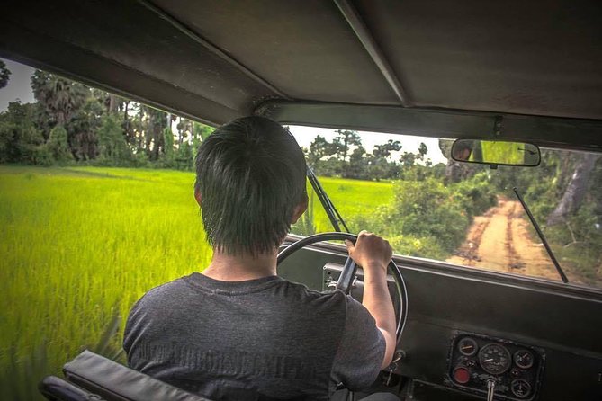Siem Reap: Silk Farm & Countryside Offbeat Jeep Tour - A look at Cambodian rural life