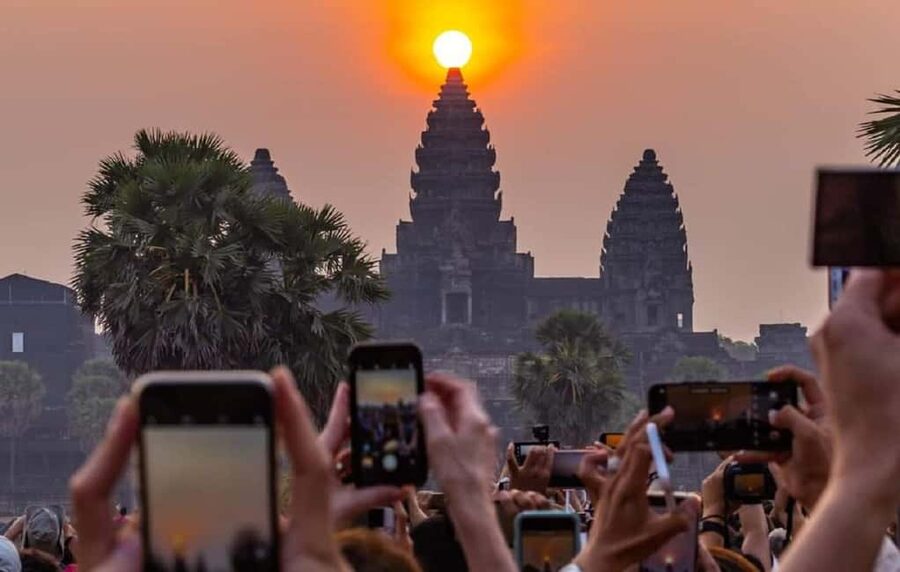 Siem Reap Temple Tour 2-Day with Sunrise/Sunset - Guide quality and the private-tour question