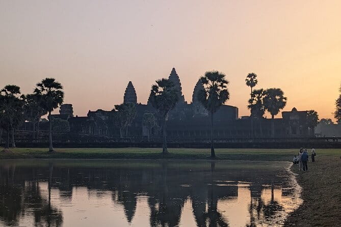Siem Reap Temple Tuktuk Tour: Explore Angkor Wat and beyond. - Ta Prohm and the Tomb Raider effect