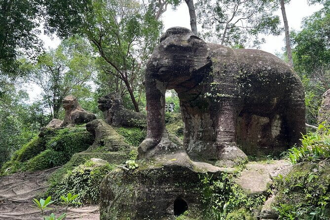 Siem Reap Temple Tuktuk Tour: Explore Angkor Wat and beyond. - Who gets the most from this Angkor route