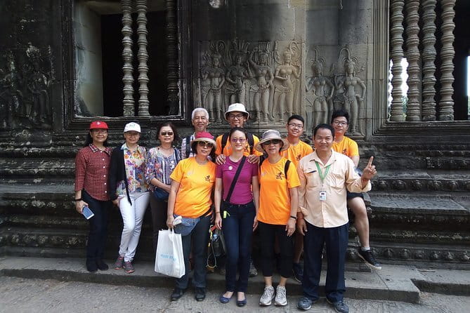 Siem Reap Temple Tuktuk Tour: Explore Angkor Wat and beyond. - Timing, pickup, and practical planning
