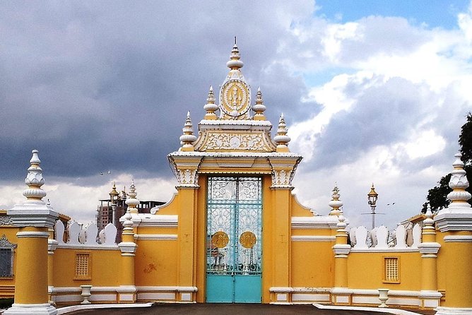 Siem Reap to Phnom Penh by Private Car or Minivan - The driver makes the biggest difference